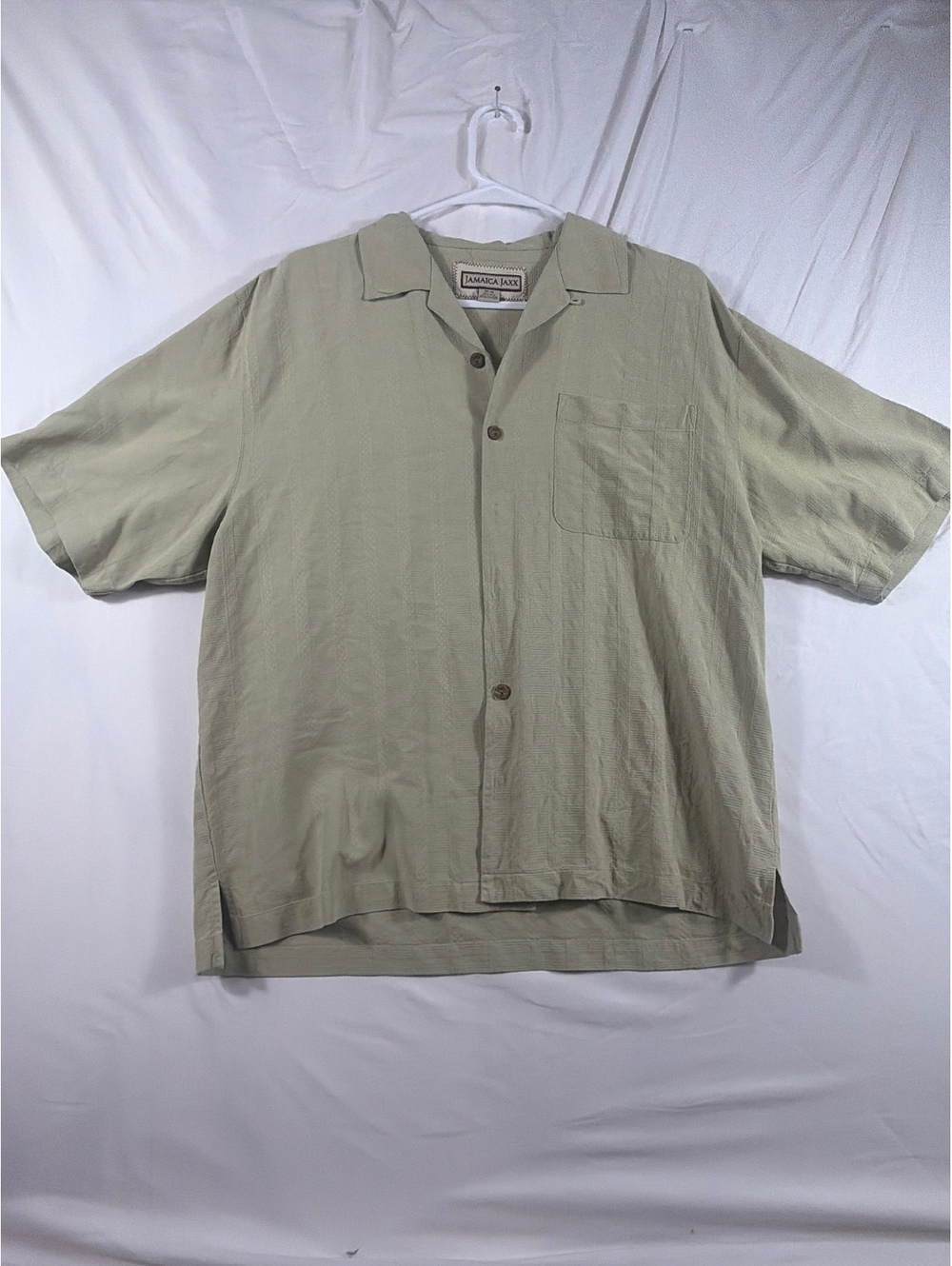 Jamaica Jaxx Men's Medium Silk Button-Up Shirt in Light Beige